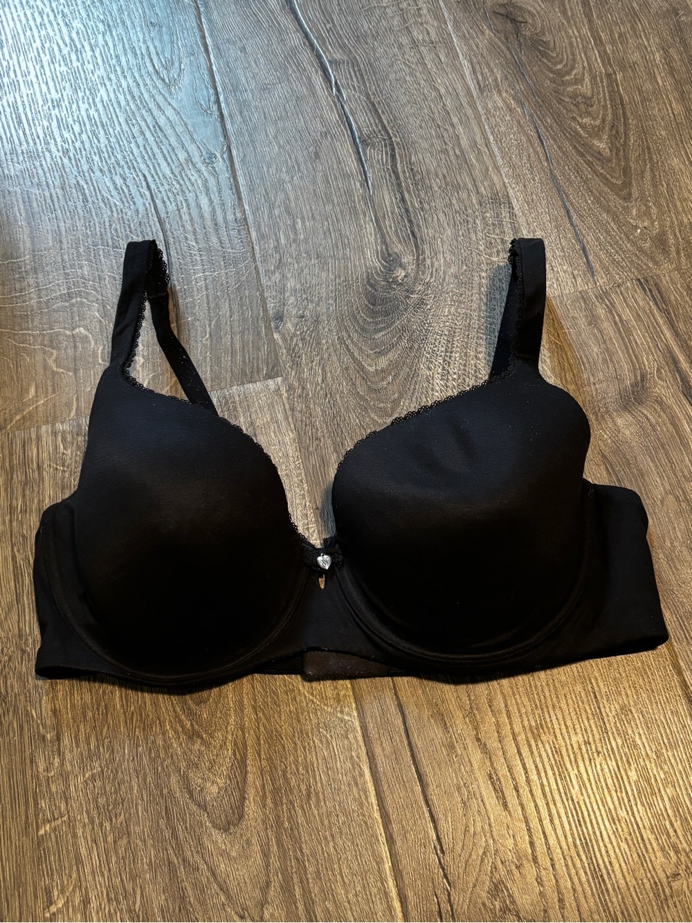 Victoria's Secret Black Smooth T-Shirt Bra with Light Padding